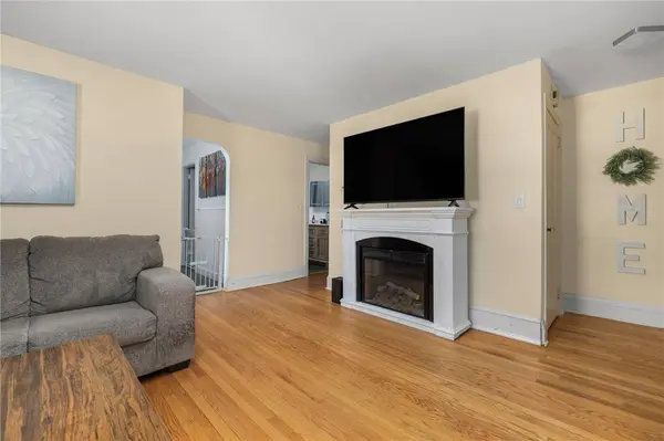 68 Maryland AVE, Warwick, RI 02888