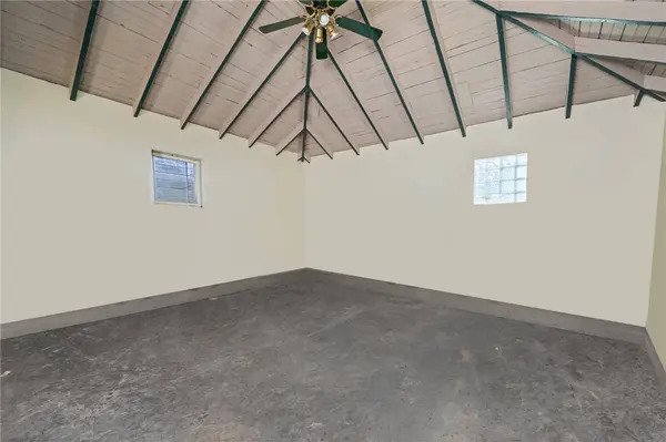 10 Denver AVE, Cranston, RI 02905