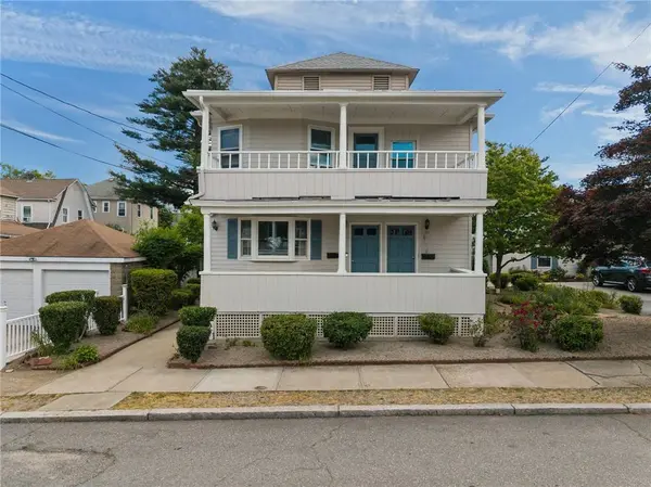10 Denver AVE, Cranston, RI 02905