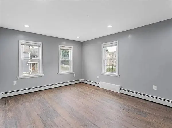 71 1st AVE #2, Woonsocket, RI 02895