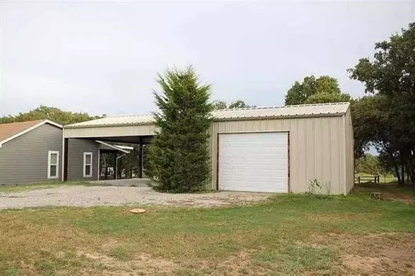 126 Country Club Drive, Nocona, TX 76255