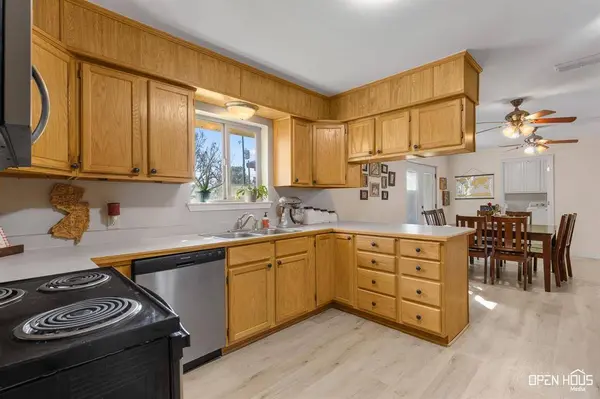 1206 E Sycamore Drive, Burkburnett, TX 76354