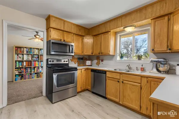 1206 E Sycamore Drive, Burkburnett, TX 76354