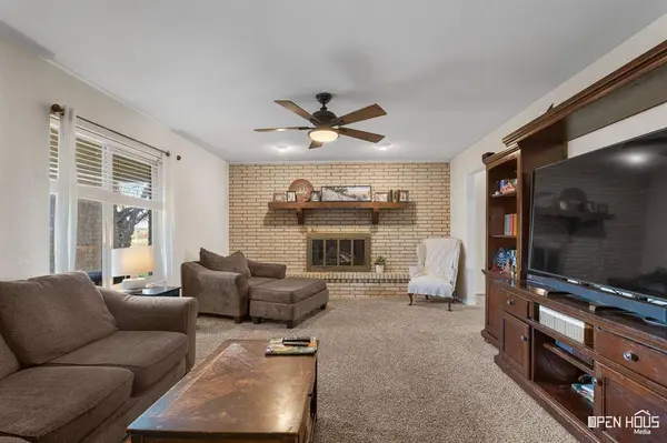 1206 E Sycamore Drive, Burkburnett, TX 76354