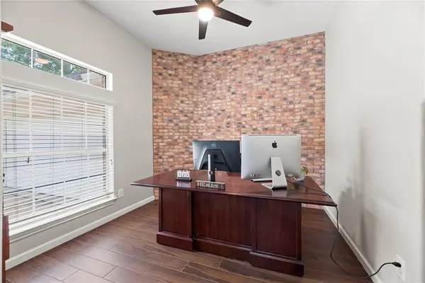 16522 Bluff Springs DR, Houston, TX 77095