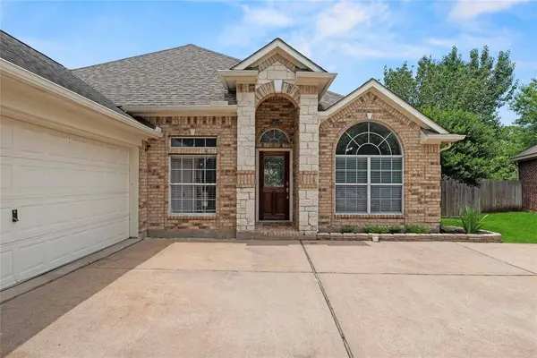 16522 Bluff Springs DR, Houston, TX 77095