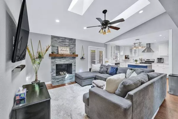 3125 Lockmoor Lane, Dallas, TX 75220