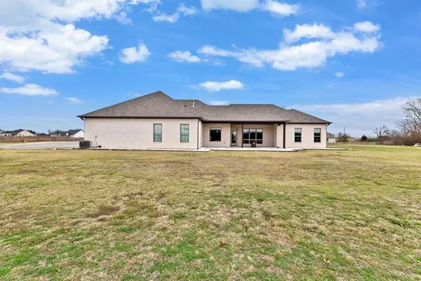 580 County Road 3422, Wills Point, TX 75169