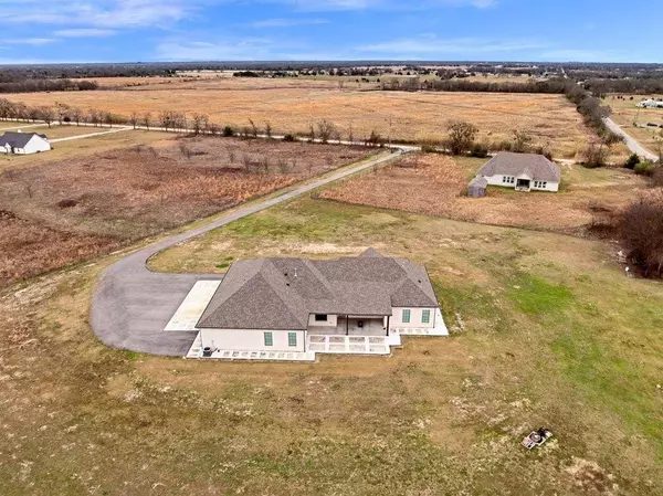 580 County Road 3422, Wills Point, TX 75169