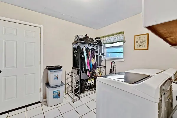 1207 Pebble Street, Bowie, TX 76230