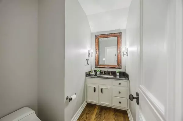 2217 Clearspring Drive S, Irving, TX 75063