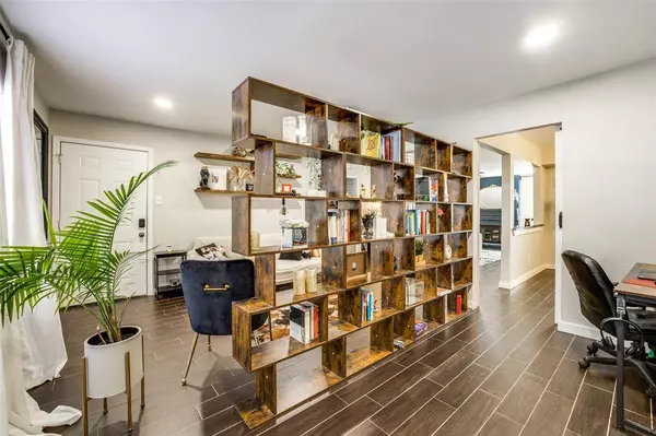 8085 Meadow Road #126, Dallas, TX 75231