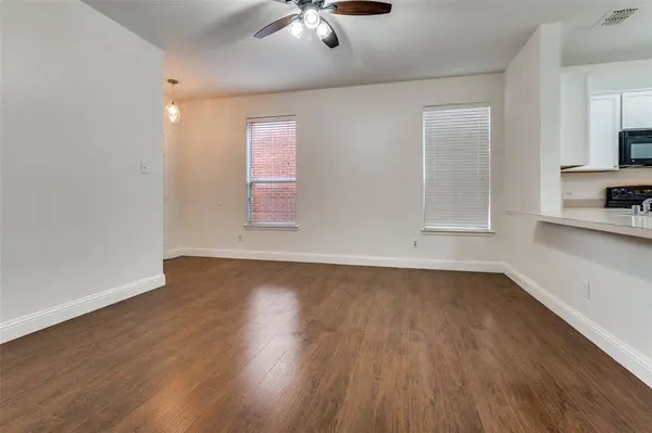 1142 Jamie, Grand Prairie, TX 75052
