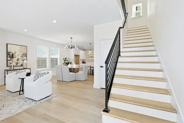 8813 Edgar ST, Houston, TX 77051