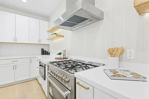 8813 Edgar ST, Houston, TX 77051