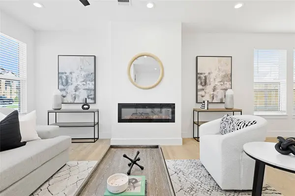 8813 Edgar ST, Houston, TX 77051