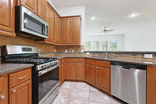 5166 Oasis PARK, Houston, TX 77021