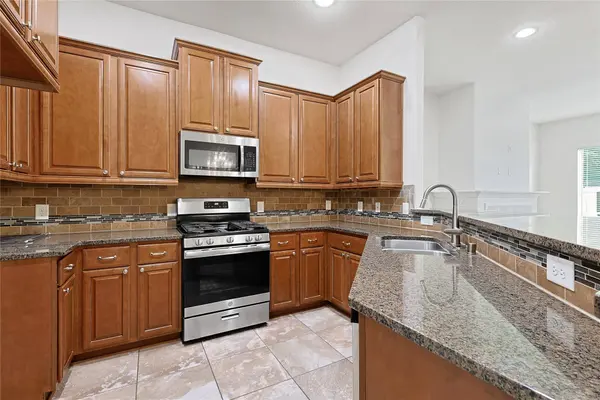 5166 Oasis PARK, Houston, TX 77021