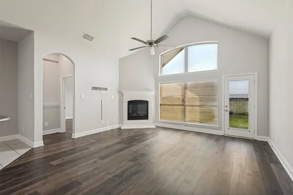 328 Van Buren DR, Forney, TX 75126