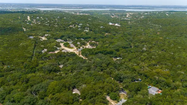 1002 Tanglewood DR, Cedar Hill, TX 75104