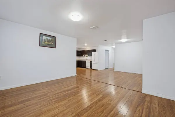 1720 Pueblo ST, Dallas, TX 75212