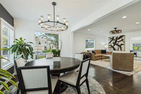 8723 Glencrest LN, Dallas, TX 75209