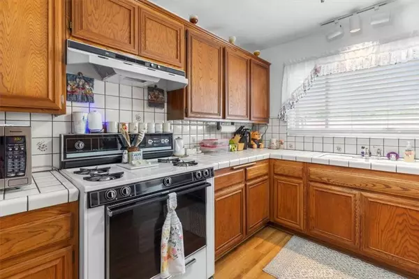 17544 Vine ST, Fontana, CA 92335