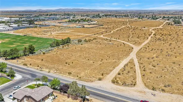 13702 Del Cerro ST, Victorville, CA 92392