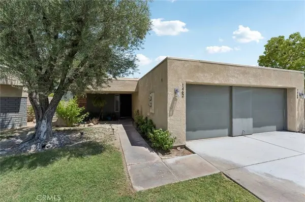 1462 Sunflower CIR N, Palm Springs, CA 92262