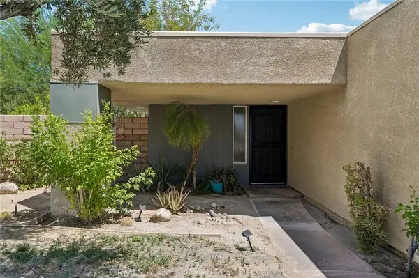1462 Sunflower CIR N, Palm Springs, CA 92262