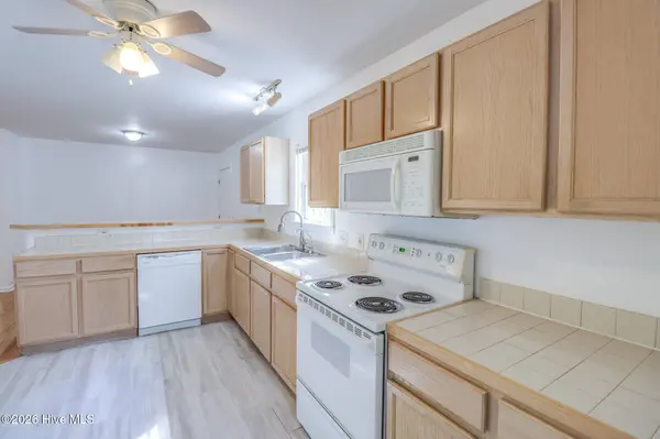 668 Westwood RD, Southport, NC 28461