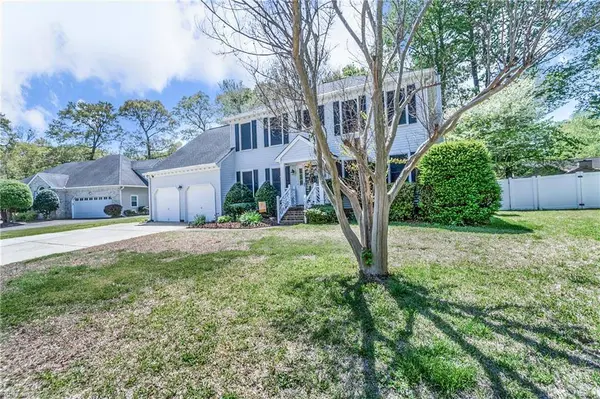 1006 Grantham LN, Chesapeake, VA 23322