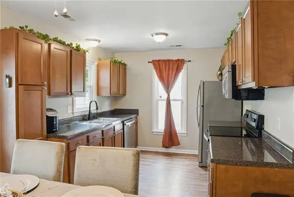 919 Cherry Creek DR, Newport News, VA 23608
