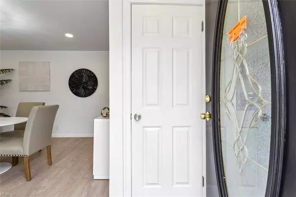 624 74th ST, Newport News, VA 23605