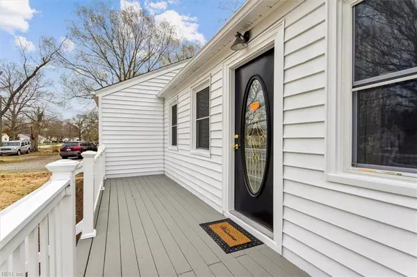 624 74th ST, Newport News, VA 23605