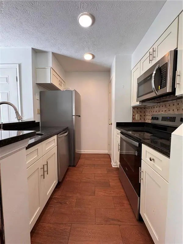 119 Cape Dorey DR #3A, Hampton, VA 23666