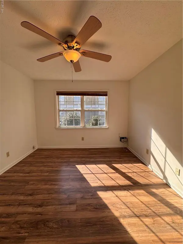 119 Cape Dorey DR #3A, Hampton, VA 23666