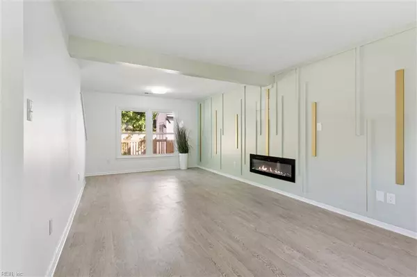 427 Bryan CT, Newport News, VA 23606