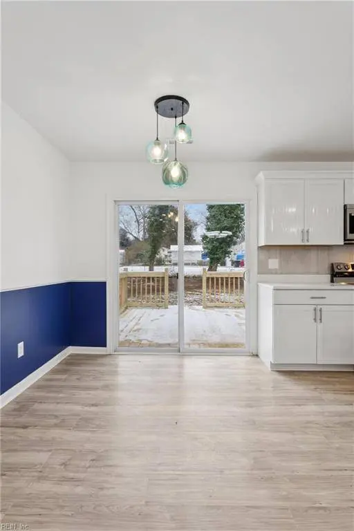 426 Nicewood Dr DR, Newport News, VA 23602