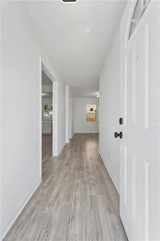 78 Ferguson LN, Newport News, VA 23601