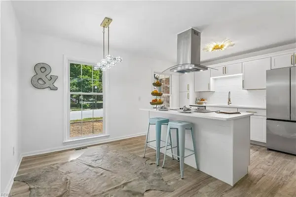 682 Village Green PW, Newport News, VA 23602