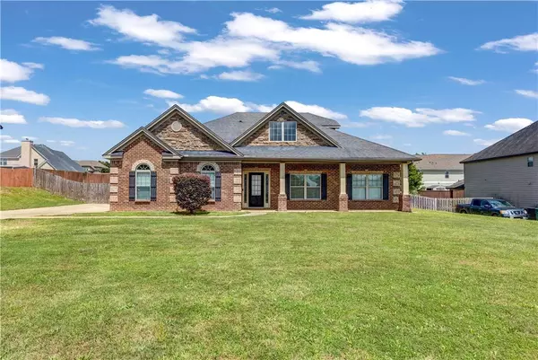 151 LANDING WAY, Smiths Station, AL 36877