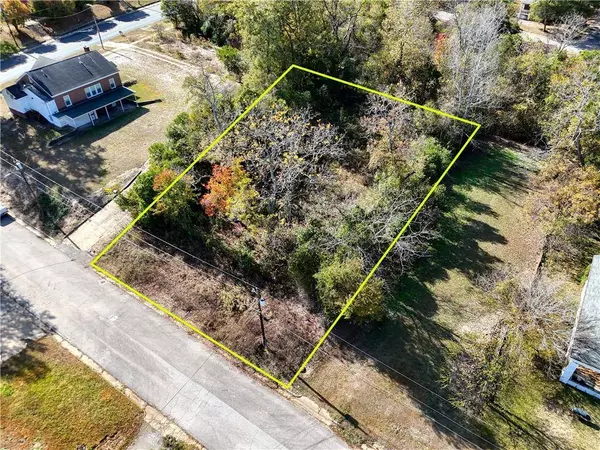 917 7th AVE, Phenix City, AL 36867