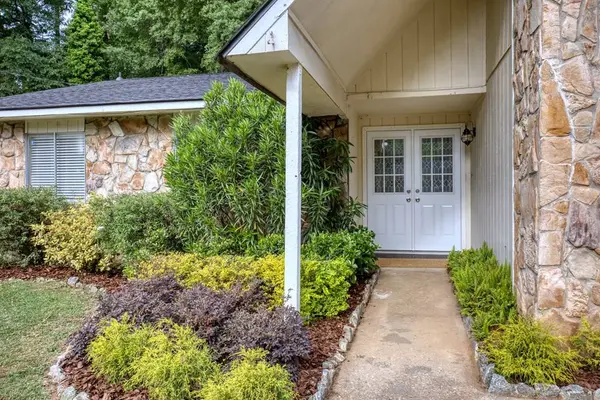 6517 Charter Oaks Circle, Columbus, GA 31909