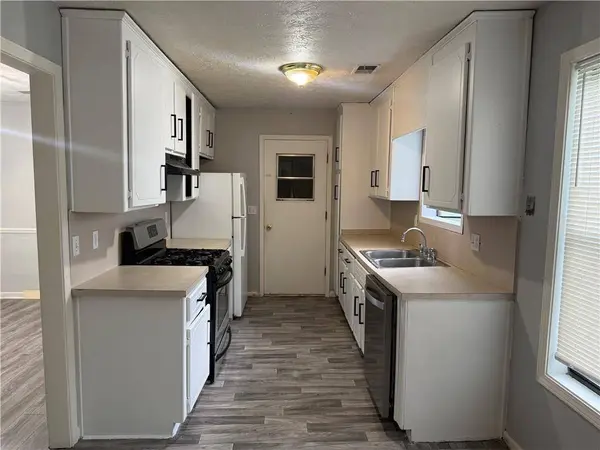 290 W Junction CT NW, Kennesaw, GA 30144