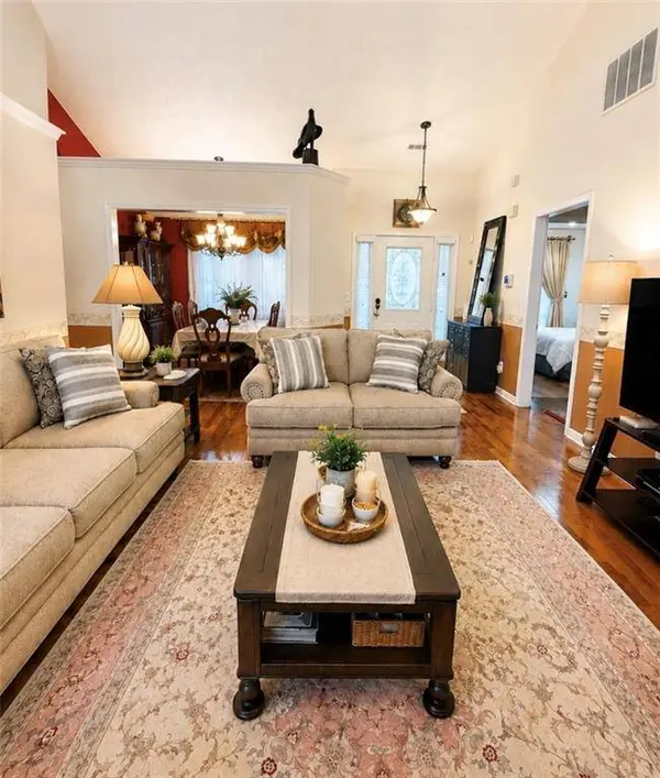 2130 Saint Thomas WAY, Suwanee, GA 30024