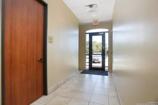 20742 Stone Oak UNIT 105, San Antonio, TX 78258