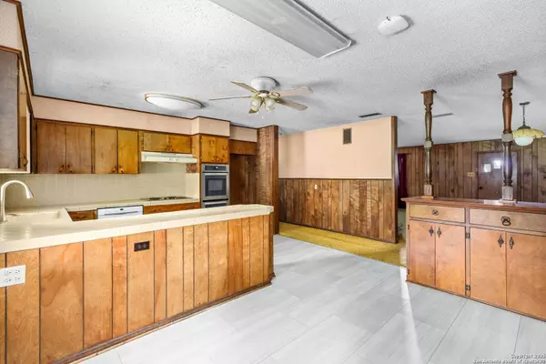 20810 Bluehill Pass, San Antonio, TX 78023