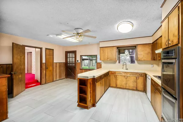 20810 Bluehill Pass, San Antonio, TX 78023