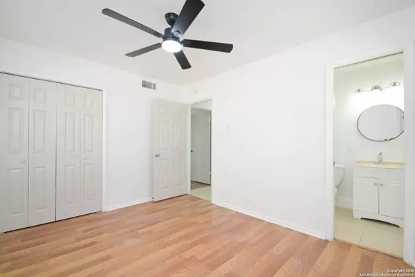 343 Goodhue, San Antonio, TX 78218